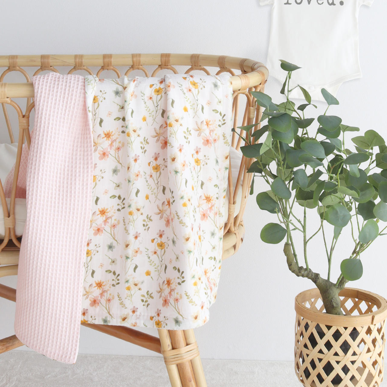 Pink Floral Printed Muslin Baby Blanket Set.(Blanket+ Headband)